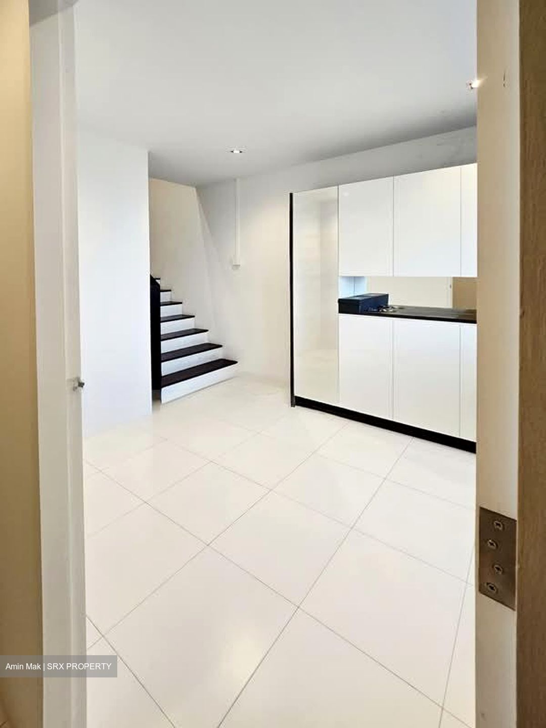 Blk 526 Serangoon North Avenue 4 (Serangoon), HDB Executive #581216851